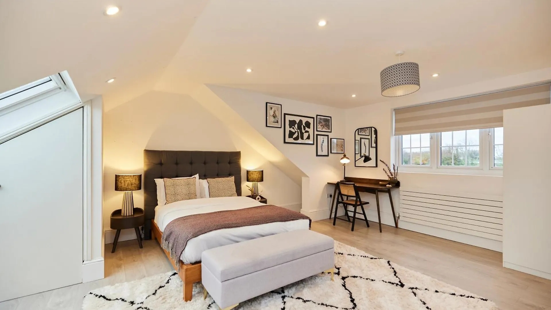 Apartment The Redbridge Sanctuary - Spacious 3Bdr House With Garden London United Kingdom