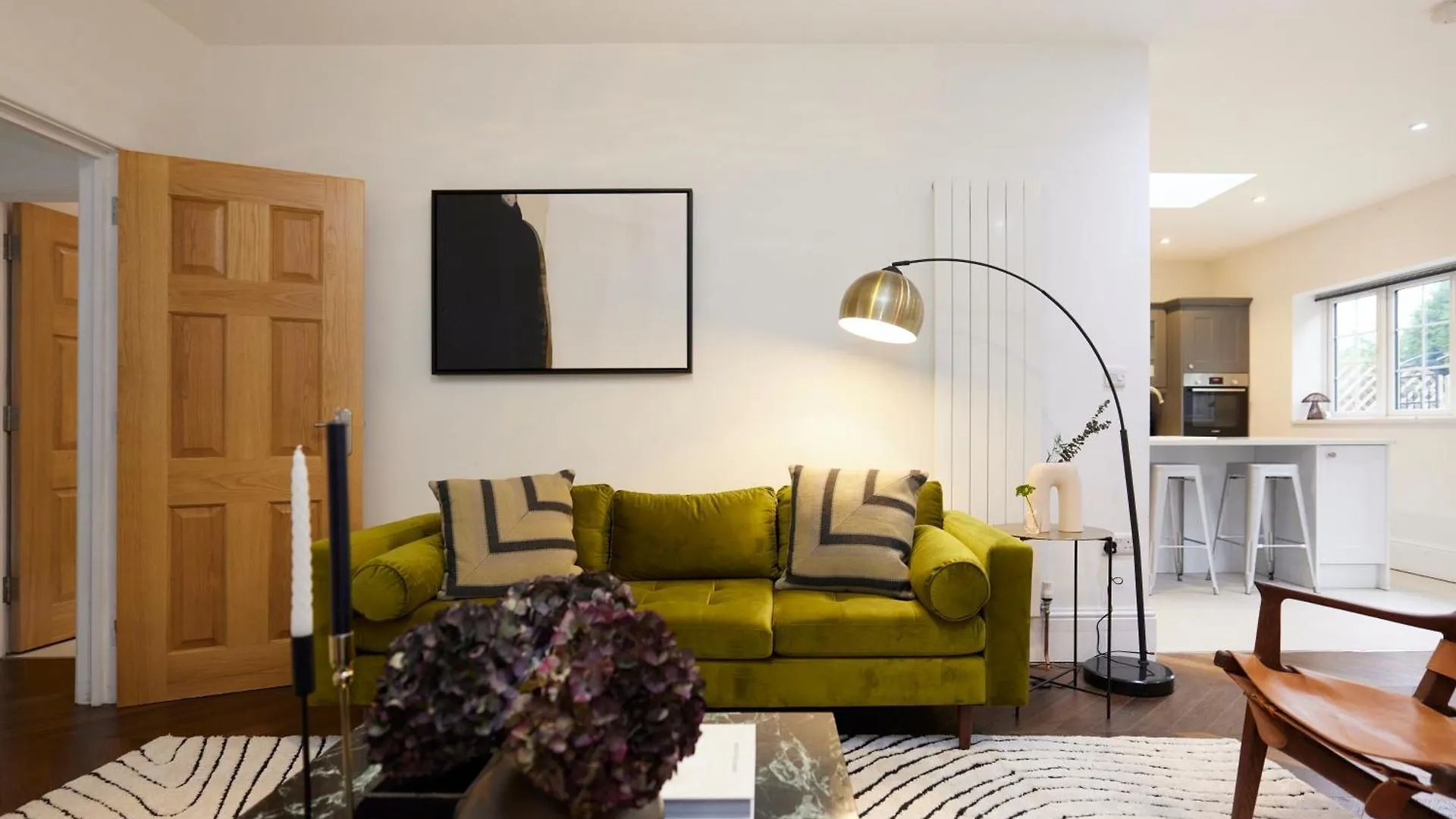 The Redbridge Sanctuary - Spacious 3Bdr House With Garden London Apartment