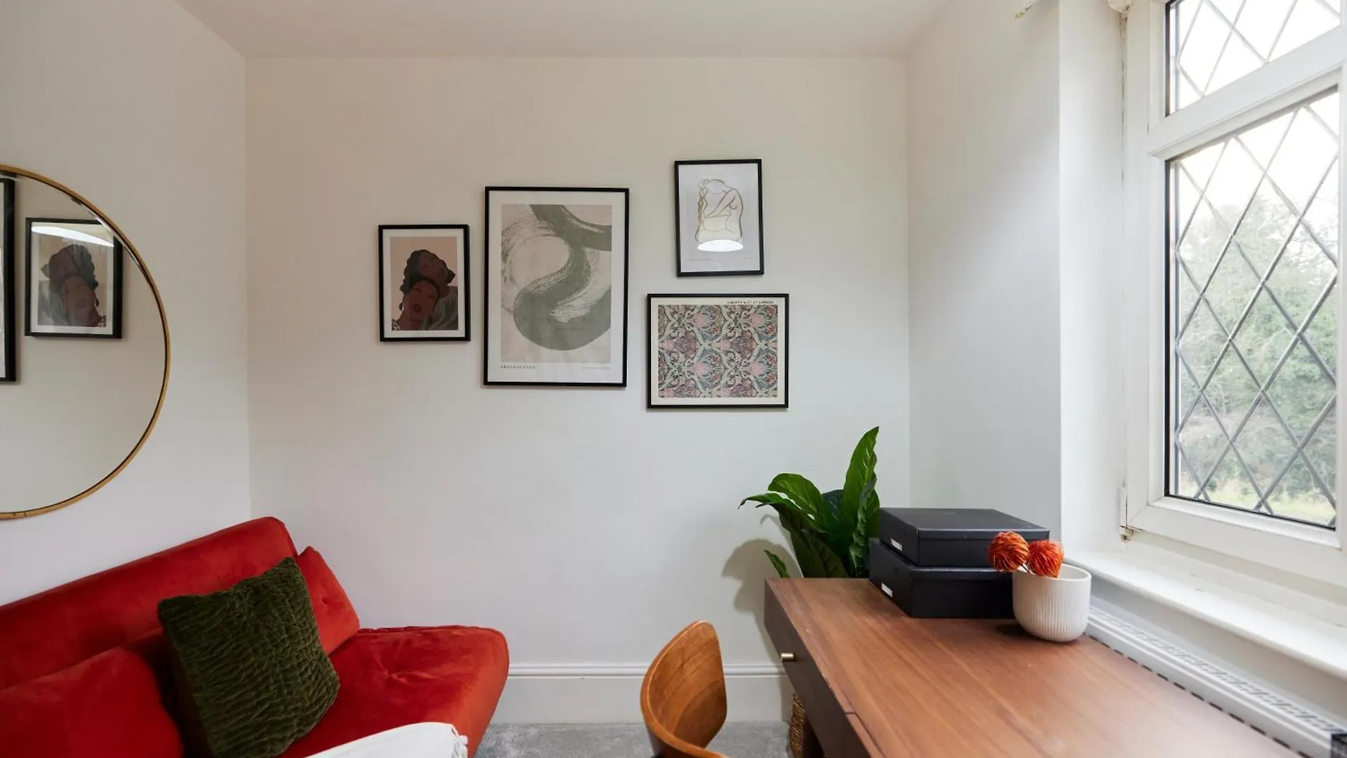 The Redbridge Sanctuary - Spacious 3Bdr House With Garden Londres
