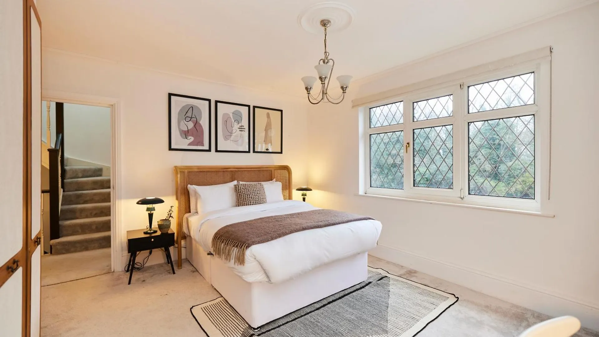 The Redbridge Sanctuary - Spacious 3Bdr House With Garden London United Kingdom